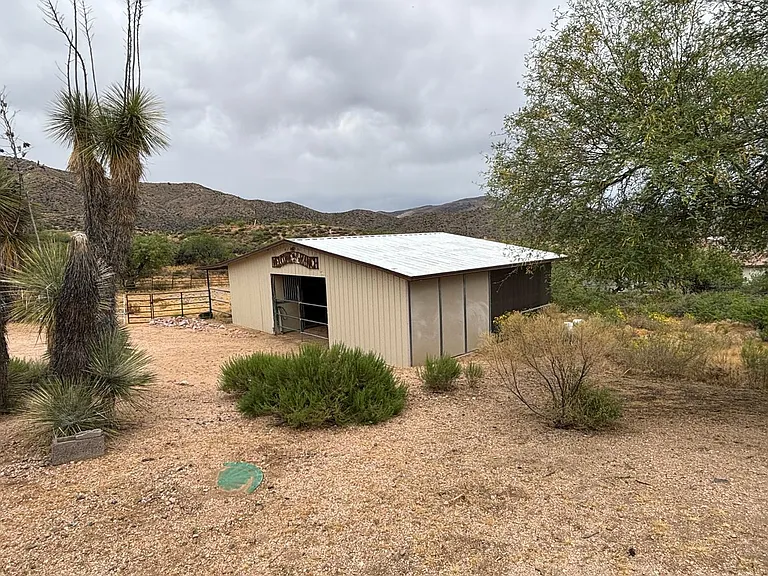 43003 N Old Mine Rd — Photo 8