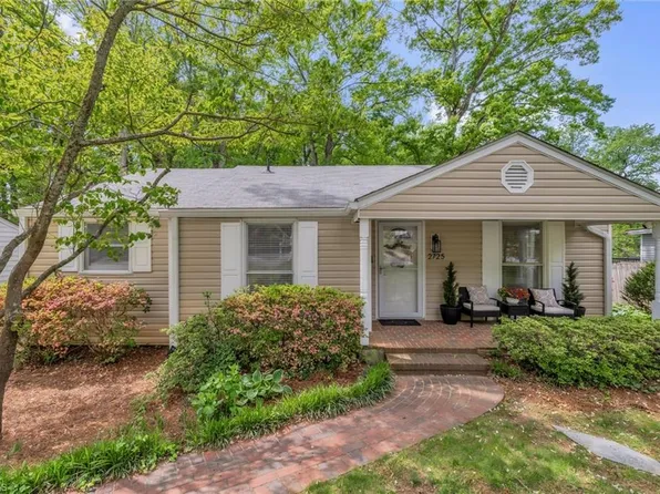 2725 Shady Lawn Dr, Greensboro, NC 27408