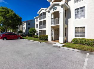 4625 Saint Croix Ln APT 1111, Naples, FL 34109