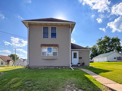 107 5th St SW, Waukon, IA, 52172