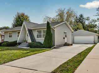 3716 1st Pl NW, Rochester, MN 55901