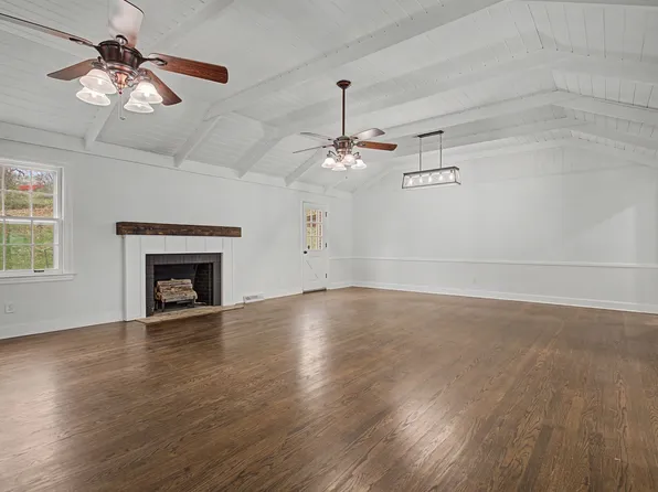 107 Cherry St, Centerville, TN 37033