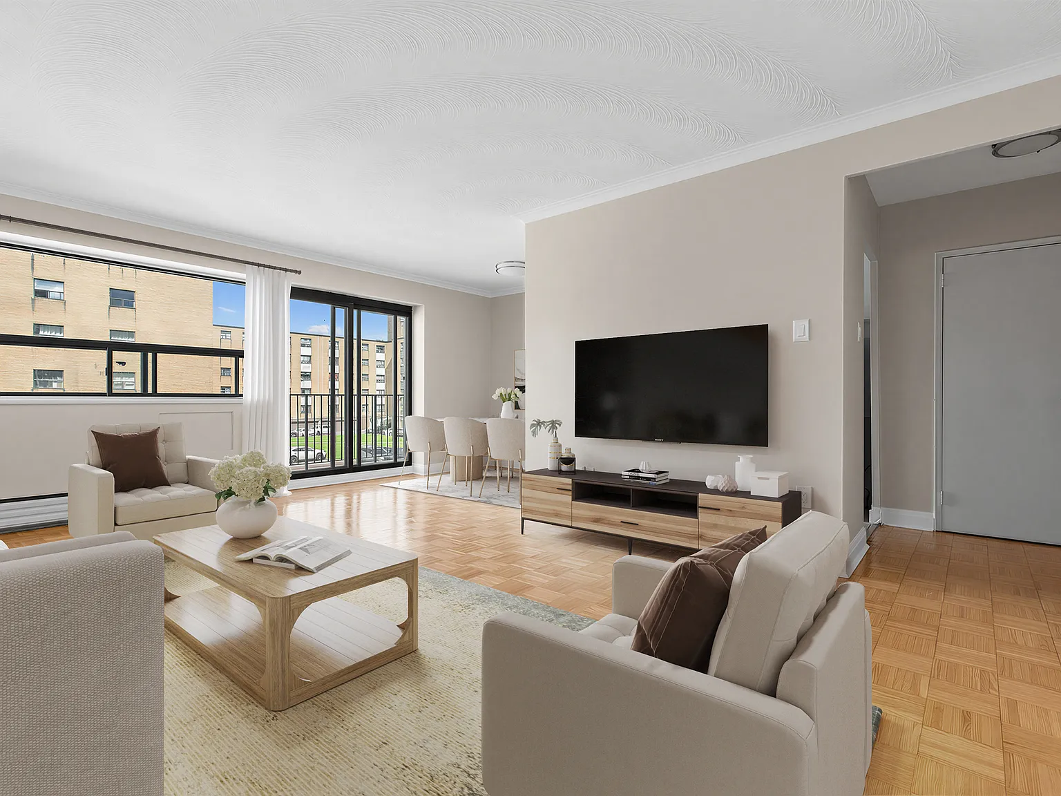 4918 Bathurst Street — Photo 2