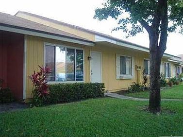 2nd image of 4707 Orleans Ct APT A