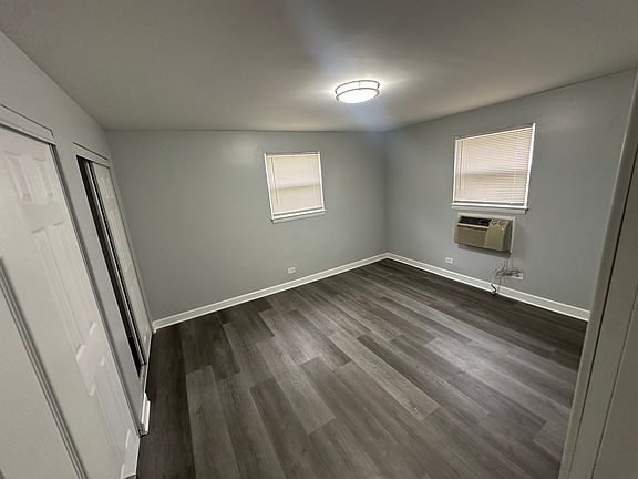 4th image of 915 Elder Rd