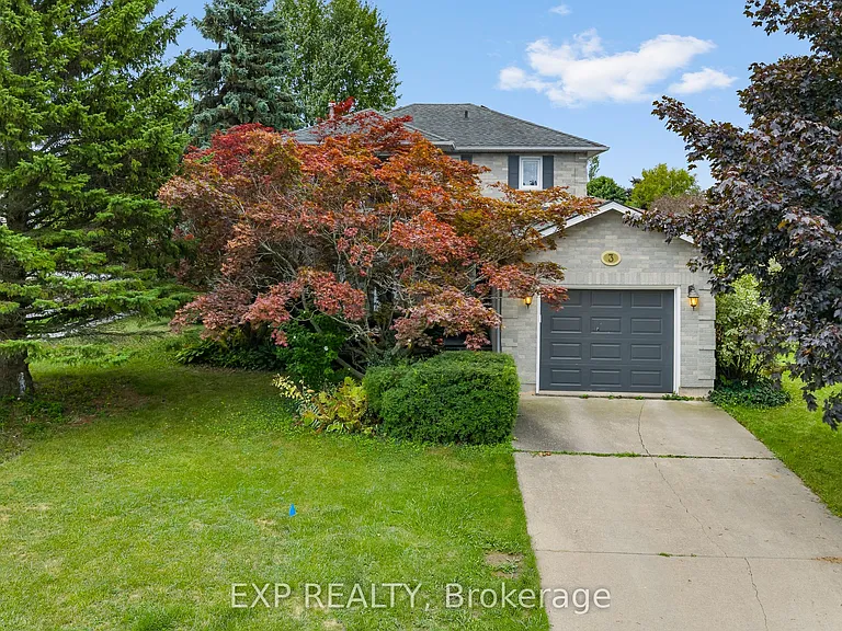 3 Briarsdale Cres — Photo 1