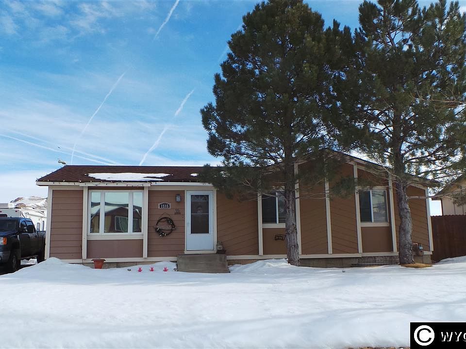 1st image of 1595 Green River Way