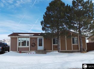 1595 Green River Way, Green River, WY 82935