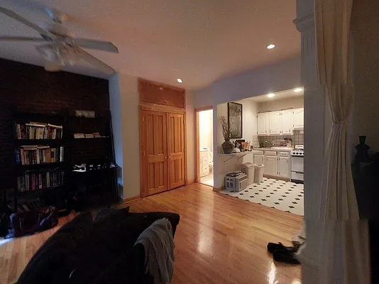 Rented by America Mecca Realty LLC | media 10