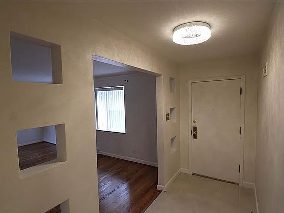 5th image of 5849 Robert Ave #5849