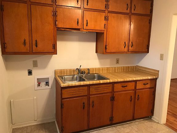5th image of 667 Idlewild Cir #2