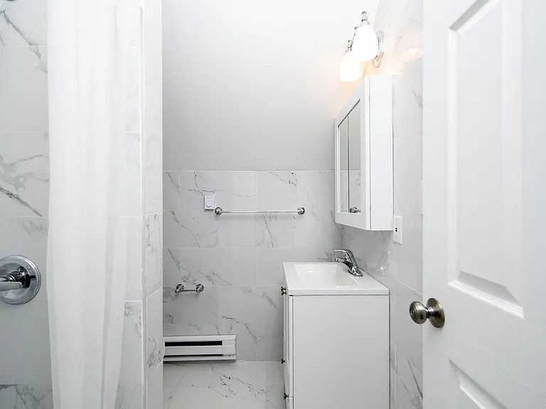2326 15th St #2 — Photo 39
