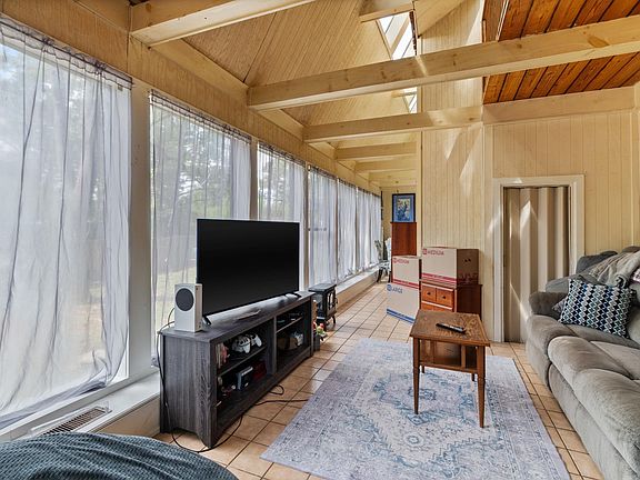 3rd image of 3209 Jack Mann Rd