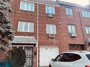 20-17 46th St, Astoria, NY 11105
