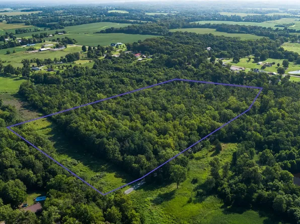 E Ellis Rd, Marion, IL 62959