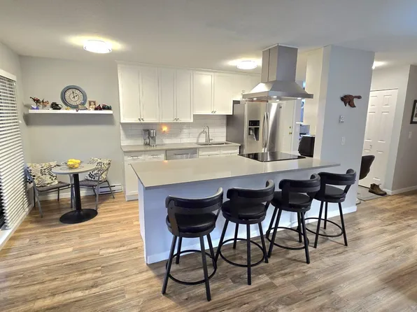 20799 119th Ave #10, Maple Ridge, BC V2X 9S7