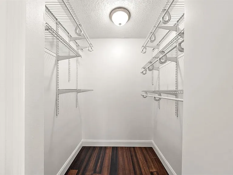 3128 W Varn Ave — Photo 25