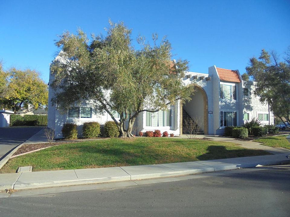 2nd image of 2364 Las Plumas Ave APT B