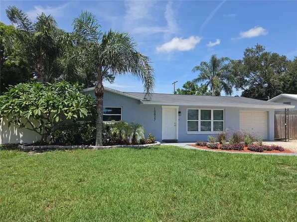 10827 VILLAGE GREEN AVENUE, SEMINOLE, FL 33772