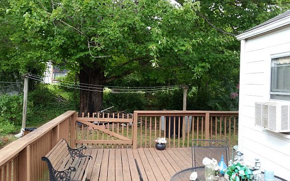 5th image of 1554 Claiborne St
