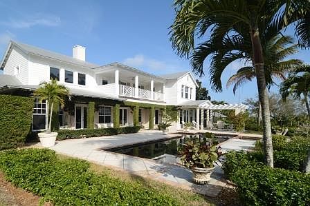 2nd image of 2419 Indian River Drive