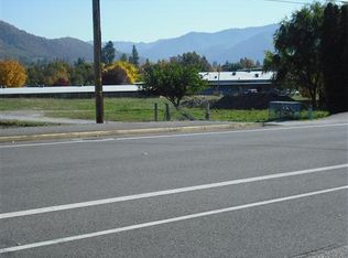 1824 NW Highland Ave, Grants Pass, OR