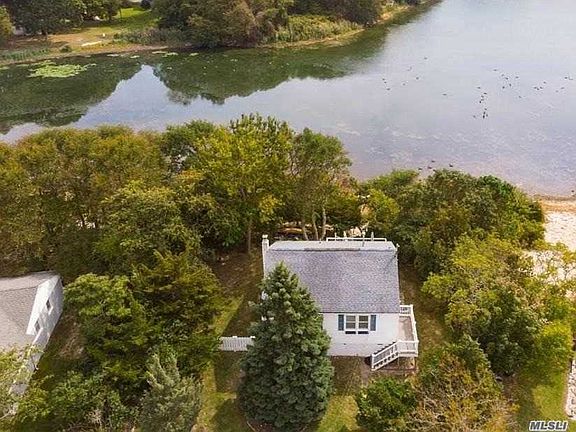 2nd image of 505 Lake Dr