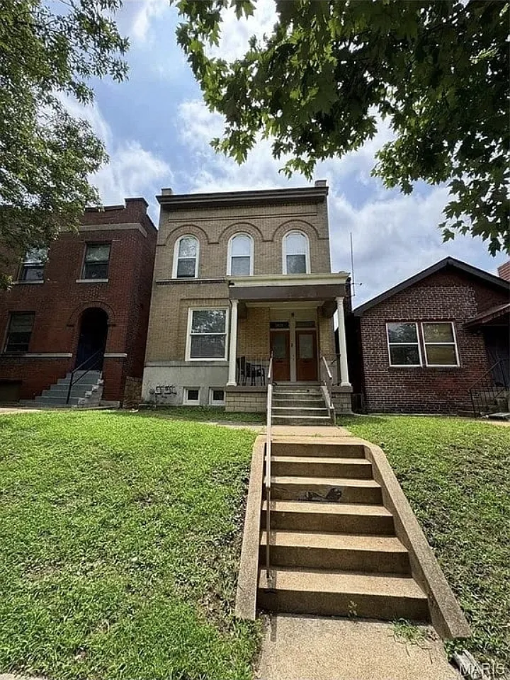 2 bed, 1150 sqft, $2,000 — Photo 3