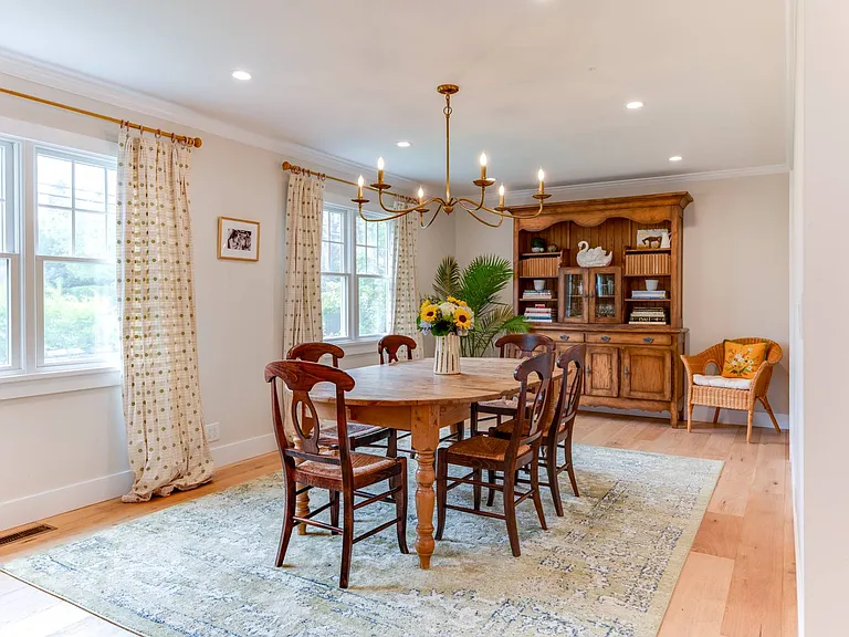 109 Lewis Rd — Photo 10