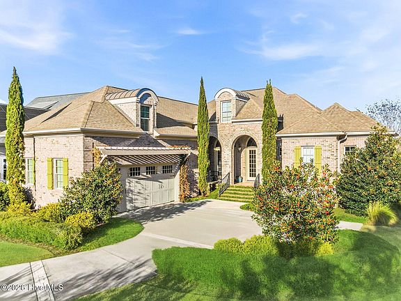 2nd image of 6581 Willowbank Place SW
