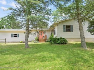 13189 Bunkerhill Rd, Pleasant Lake, MI 49272