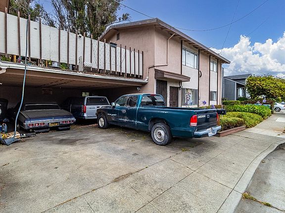 3rd image of 450 44th Street