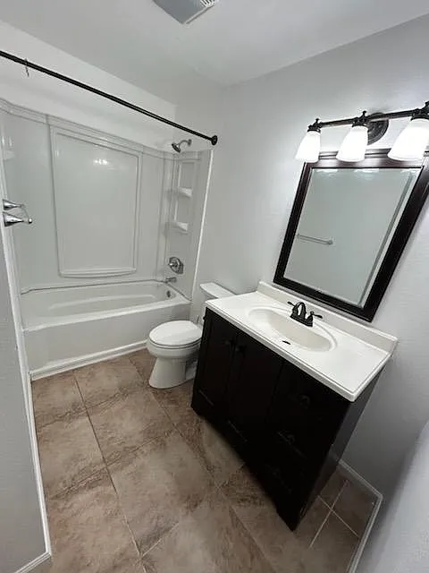 1126 Cherry Avenue — Photo 4