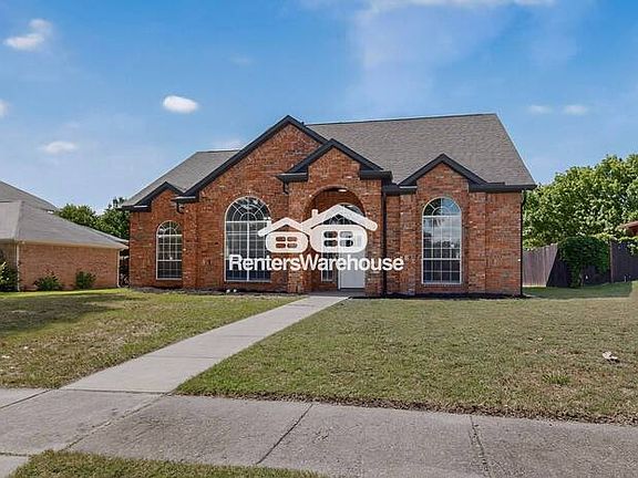 3rd image of 619 Ridgemont Dr