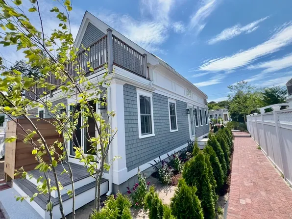 65 Franklin St #Ab, Provincetown, MA 02657