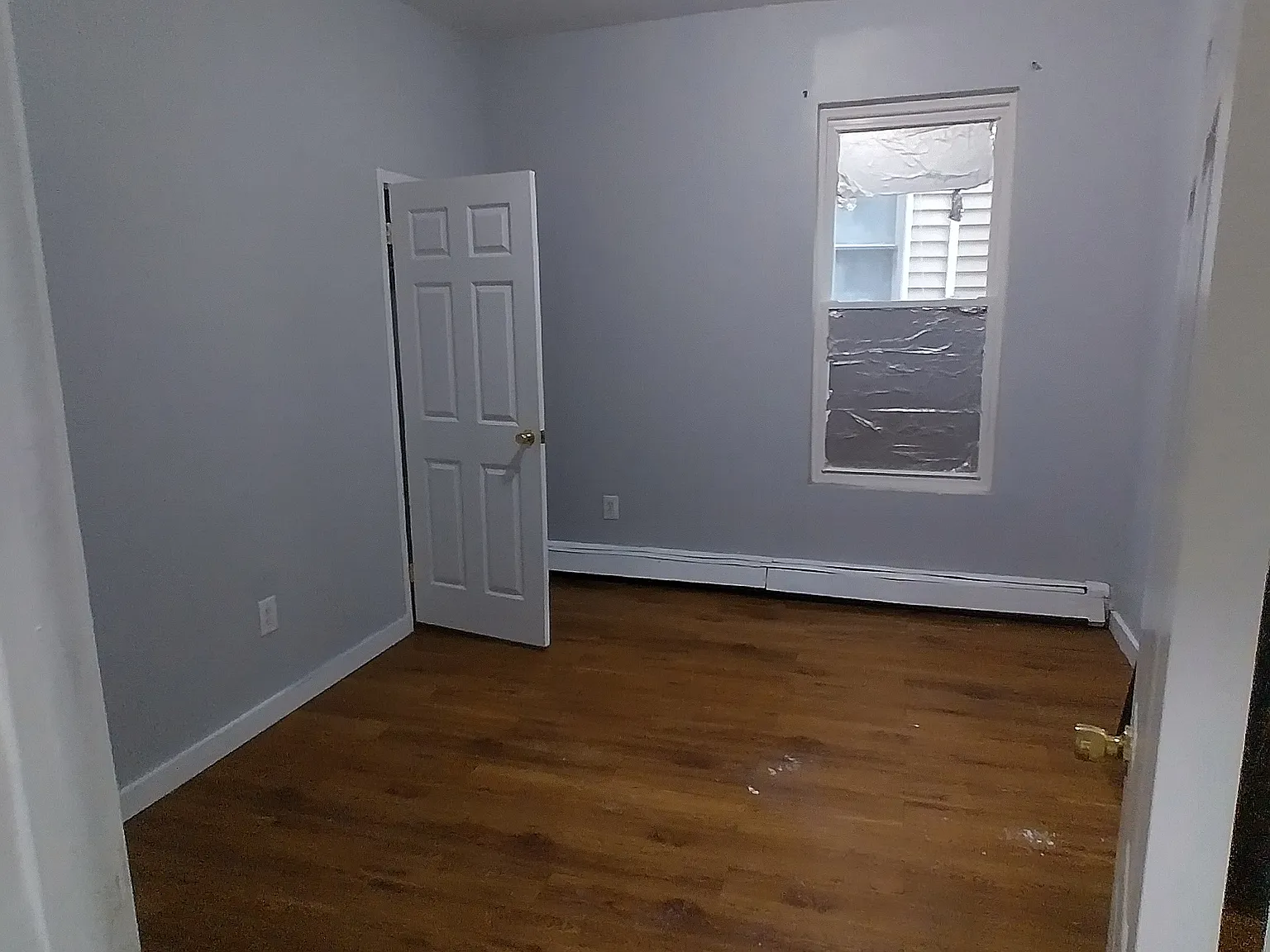 4 bed, 1000 sqft, $3,500 — Photo 2
