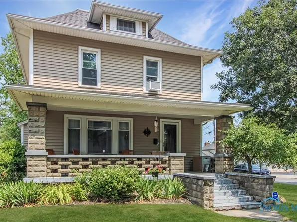 302 W 2nd St, Port Clinton, OH 43452