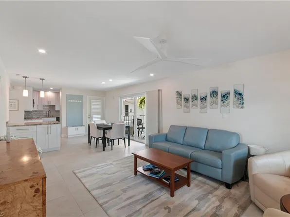 636 12th AVE S #636, NAPLES, FL 34102