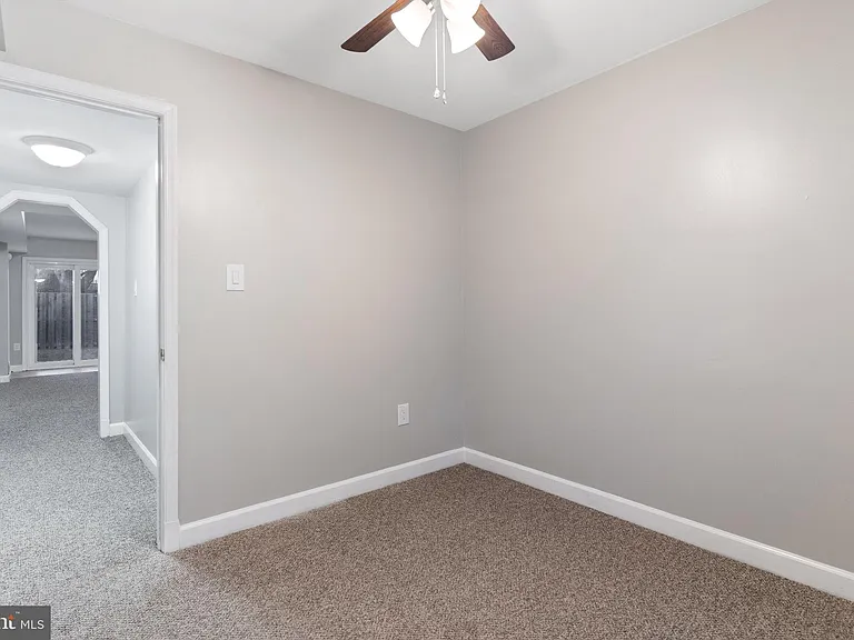 2148 Colonel Way — Photo 34