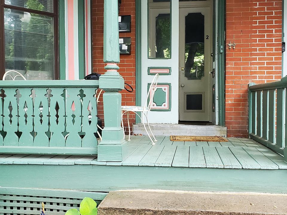 Front entrance to apartment