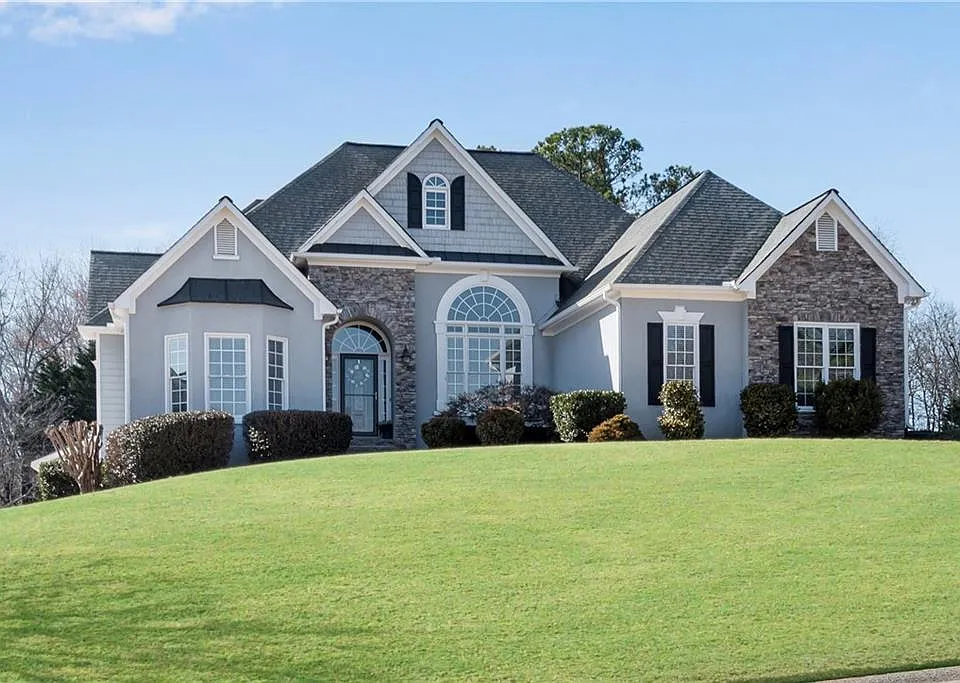 4405 Fairfax Dr