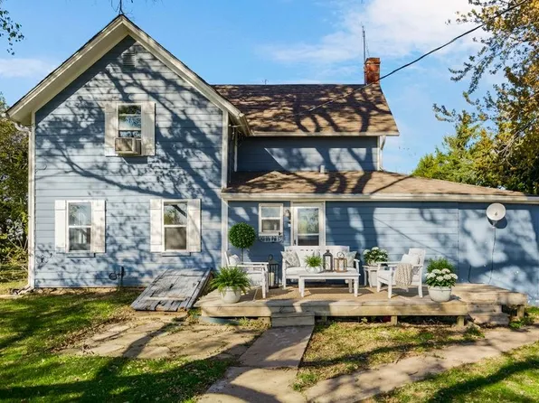 24303 131st St, Leavenworth, KS 66048