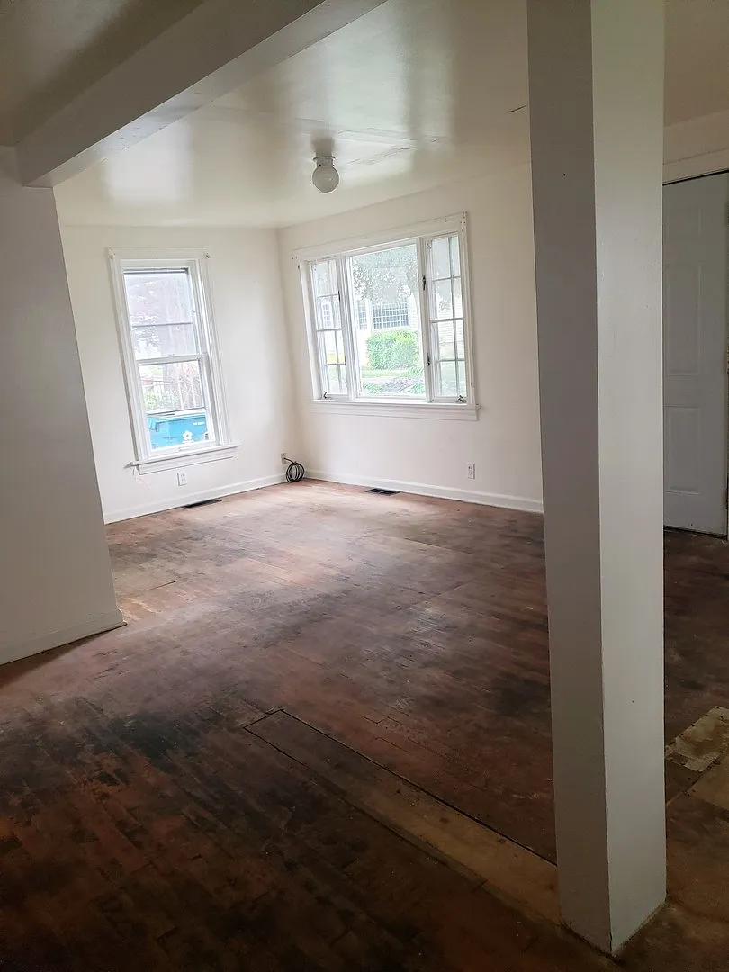 409 Hendry Street — Photo 2