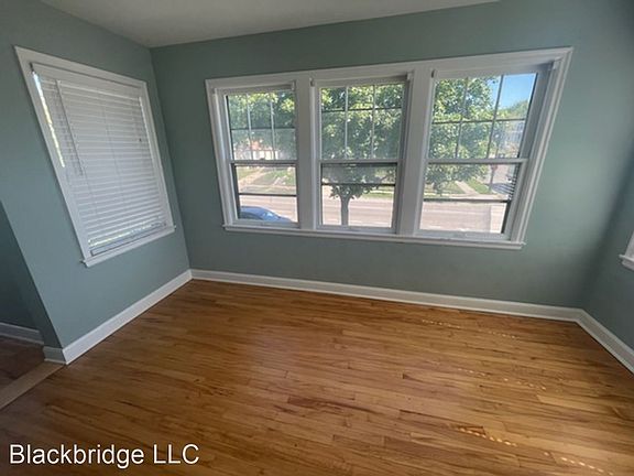 4th image of 3954 Portland Ave APT 2