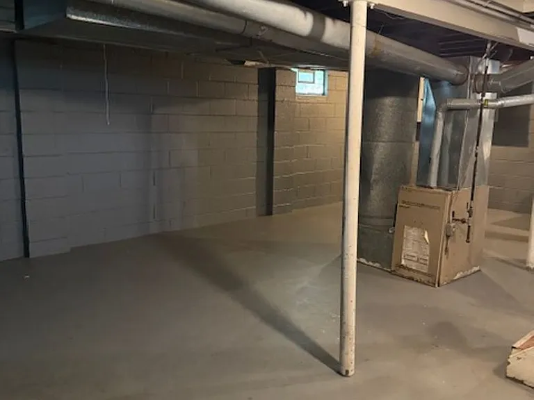 5150 E Outer Dr — Photo 12
