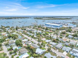 176 E 24th St, Riviera Beach, FL 33404