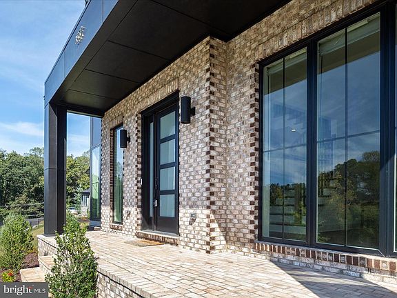 4th image of 3557 Orchid Pond Way