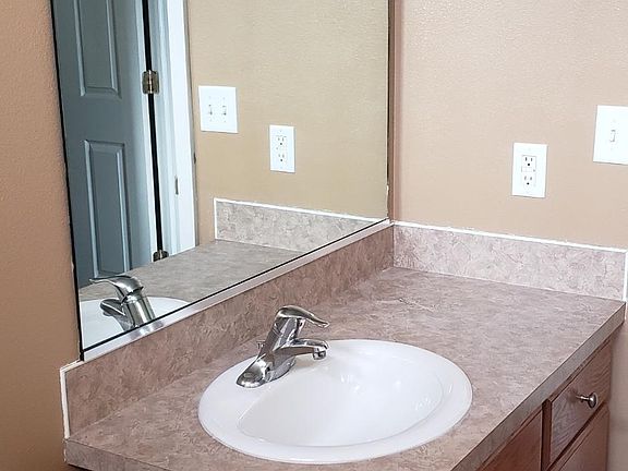 2nd image of 995 S Edinburg Cir