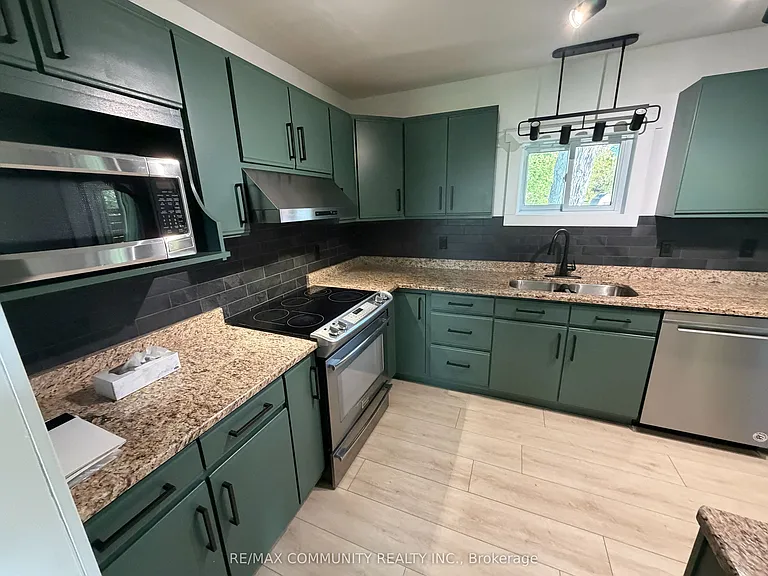 2292 Hamilton Rd — Photo 10