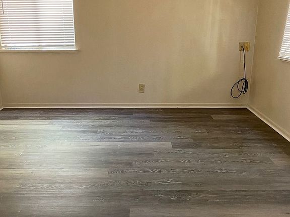 2nd image of 311 27th St APT 1